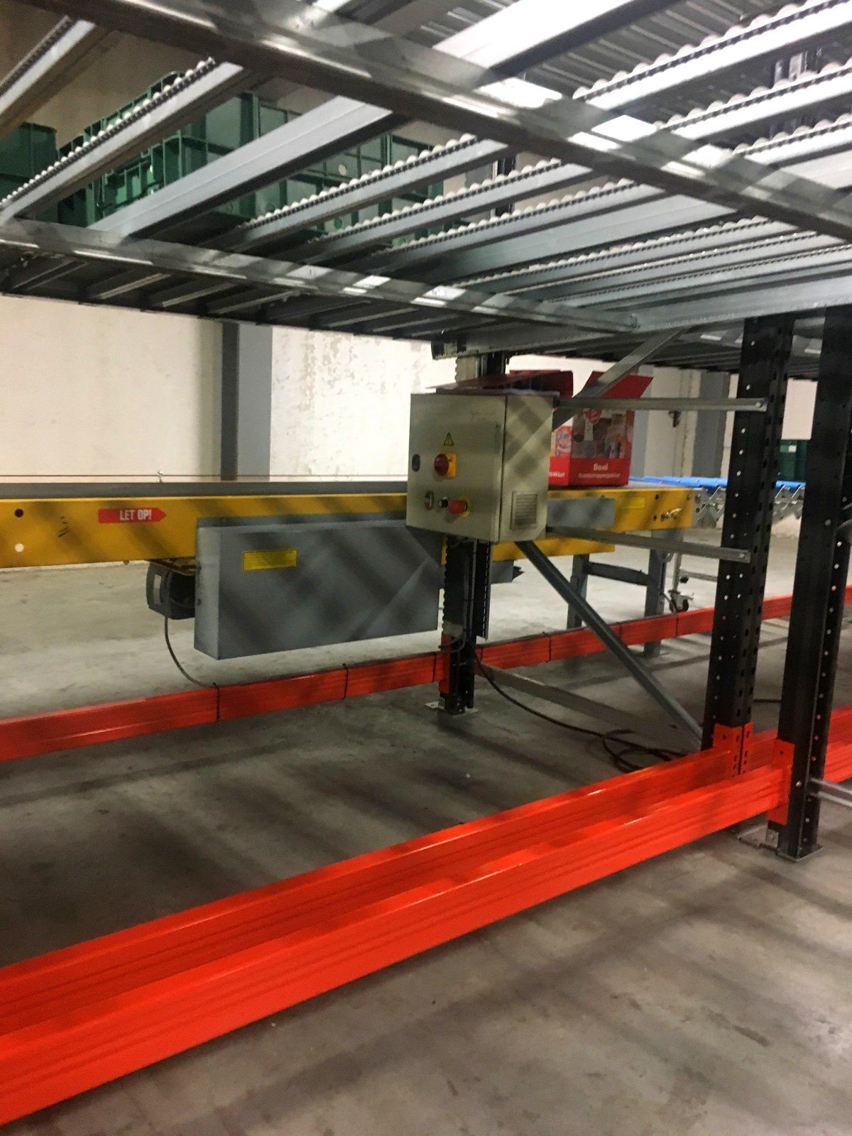 Weegstation aan baan